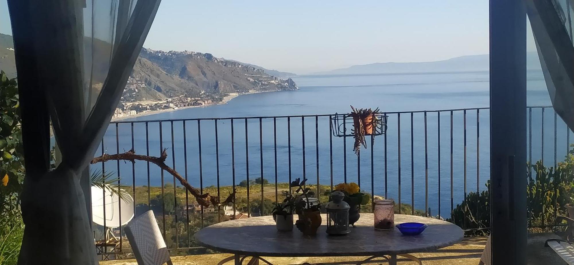 Bed and Breakfast Blue Sky House Taormina Zimmer foto