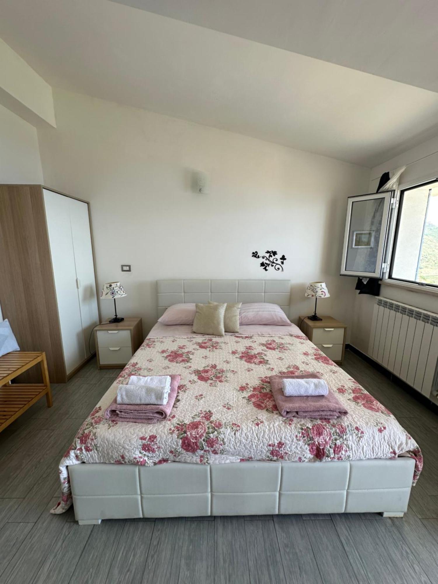 Bed and Breakfast Blue Sky House Taormina Exterior foto